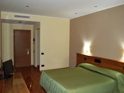 Hotel Canadian LʼAquila